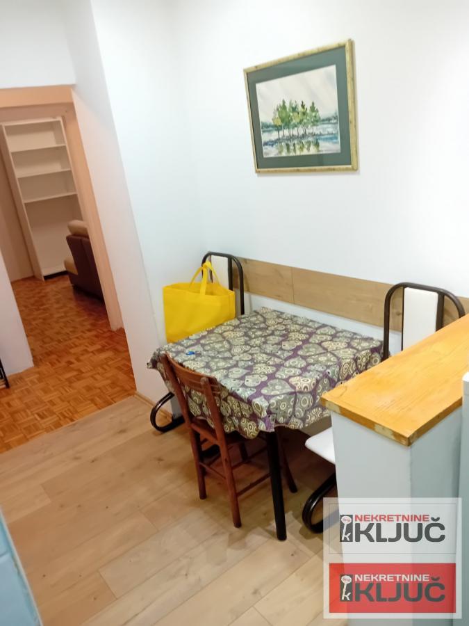 DETELINARA-useljiv dvosoban stan 2