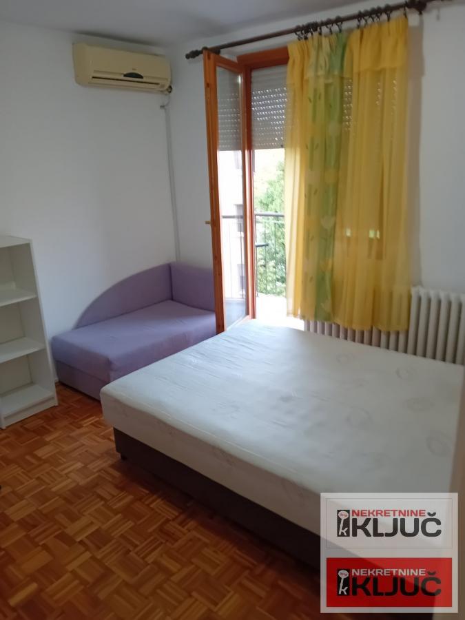 DETELINARA-useljiv dvosoban stan 8