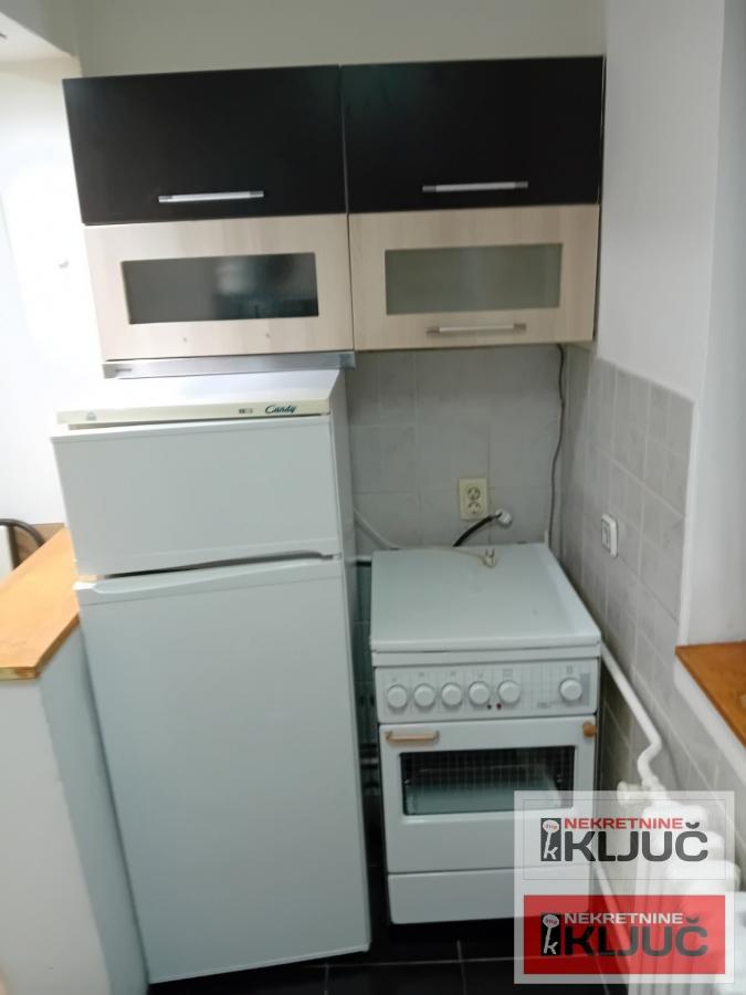 DETELINARA-useljiv dvosoban stan 9