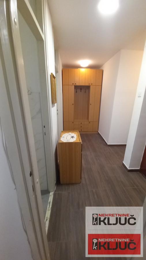 LIMAN 4 IZDAJE SE JEDNOIPOSOBAN NAMEŠTEN STAN 2