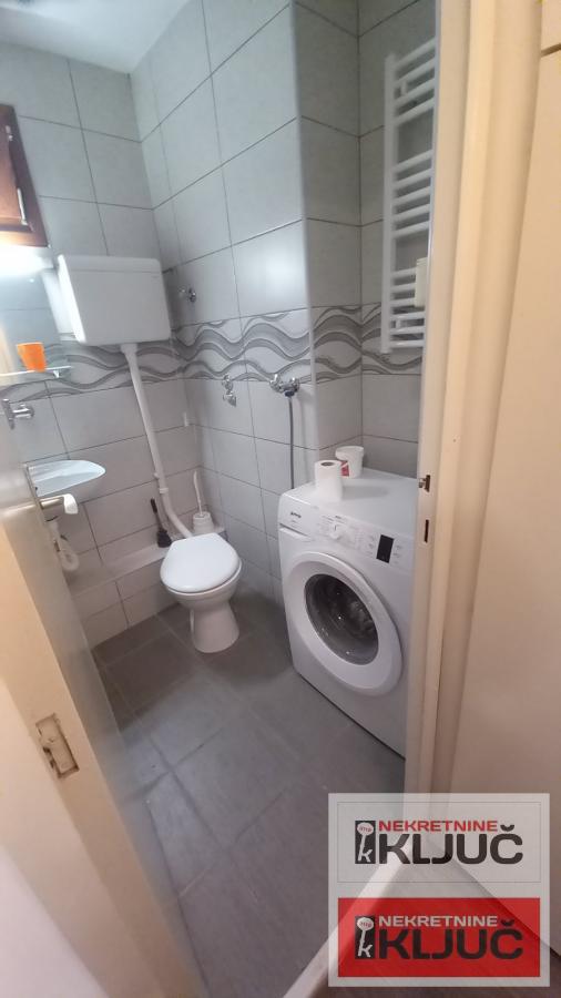 LIMAN 4 IZDAJE SE JEDNOIPOSOBAN NAMEŠTEN STAN 3