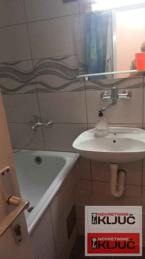 LIMAN 4 IZDAJE SE JEDNOIPOSOBAN NAMEŠTEN STAN 8