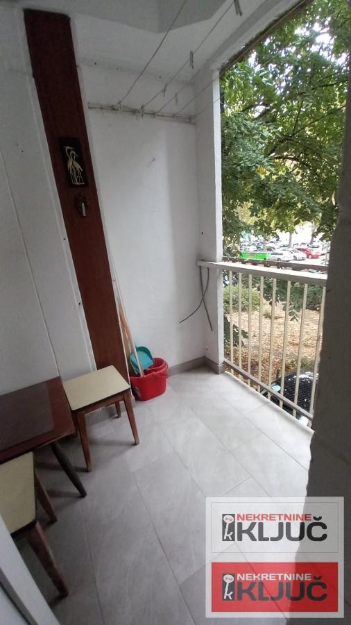 LIMAN 4 IZDAJE SE JEDNOIPOSOBAN NAMEŠTEN STAN 9