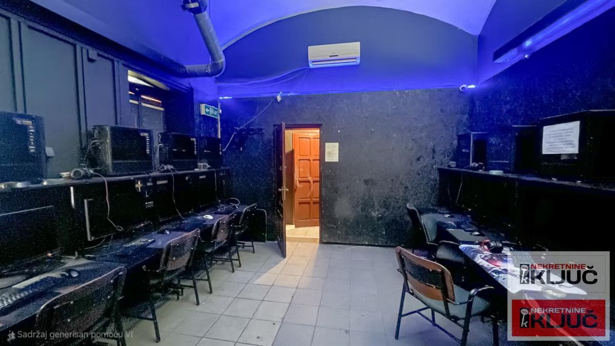 CENTAR IZDAJE SE VIŠENAMENSKI ULIČNI LOKAL 3