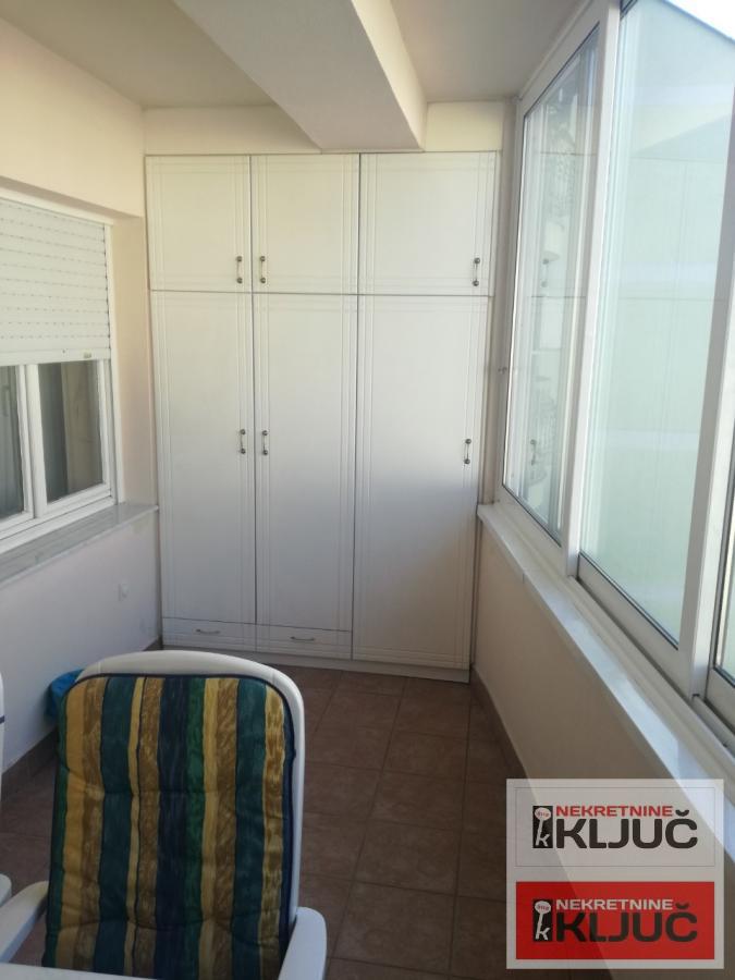 GRBAVICA, 56m2+4m2, Dvosoban, NAMEŠTEN 10