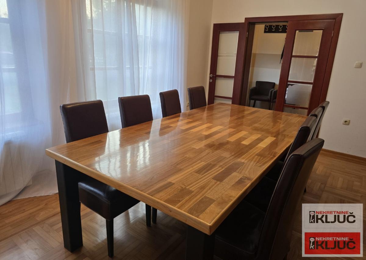 SAJAM IZDAJE SE KOMPLETNO OPREMLJENA KUĆA 16