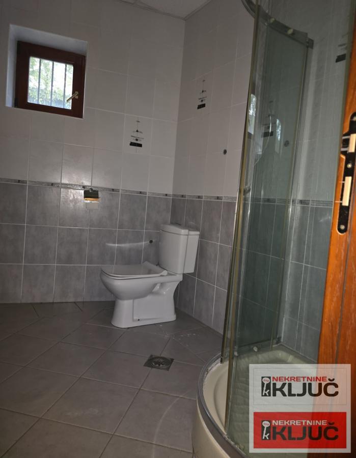 SAJAM IZDAJE SE KOMPLETNO OPREMLJENA KUĆA 2