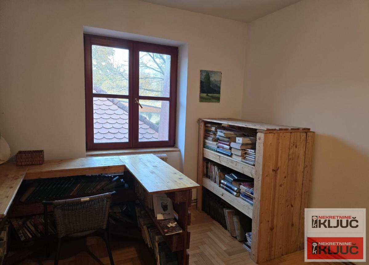 SAJAM IZDAJE SE KOMPLETNO OPREMLJENA KUĆA 31