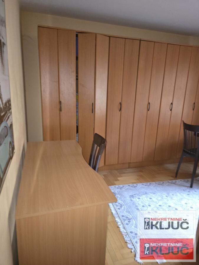 SAJAM IZDAJE SE KOMPLETNO OPREMLJENA KUĆA 34