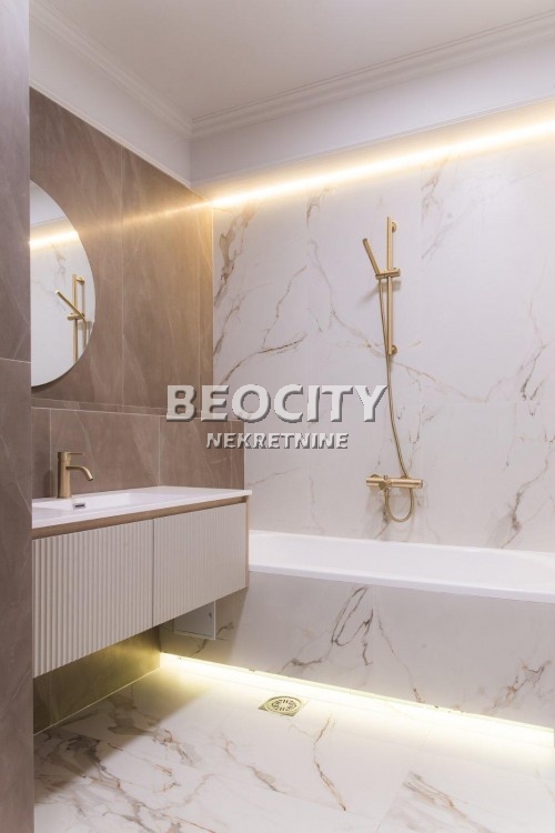 Trosoban stan, 80 m2, Trg Republike, Dobračina ID: 123122 12