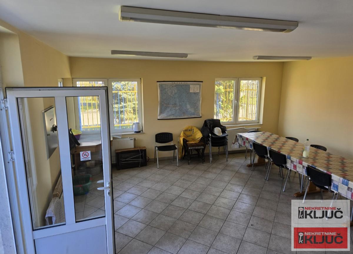 VETERNIK IZDAJE SE VIŠENAMENSKA HALA 17