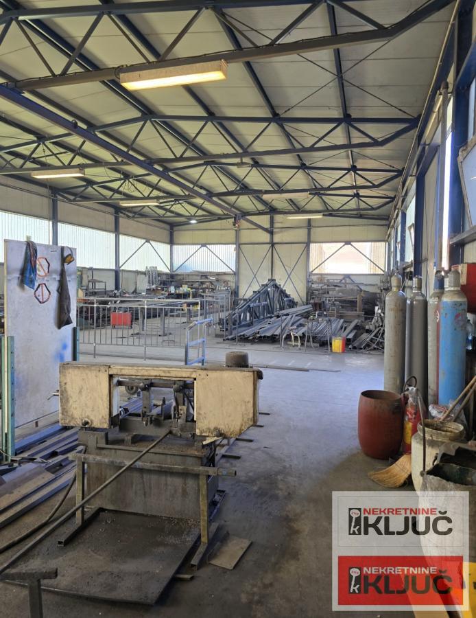 VETERNIK IZDAJE SE VIŠENAMENSKA HALA 28