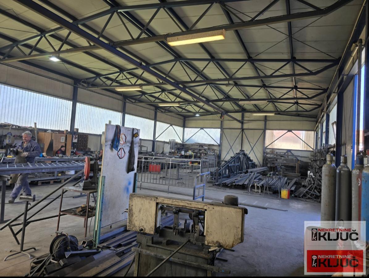 VETERNIK IZDAJE SE VIŠENAMENSKA HALA 29