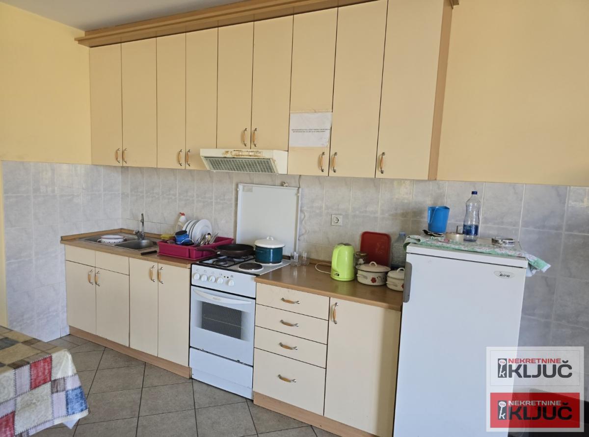 VETERNIK IZDAJE SE VIŠENAMENSKA HALA 6