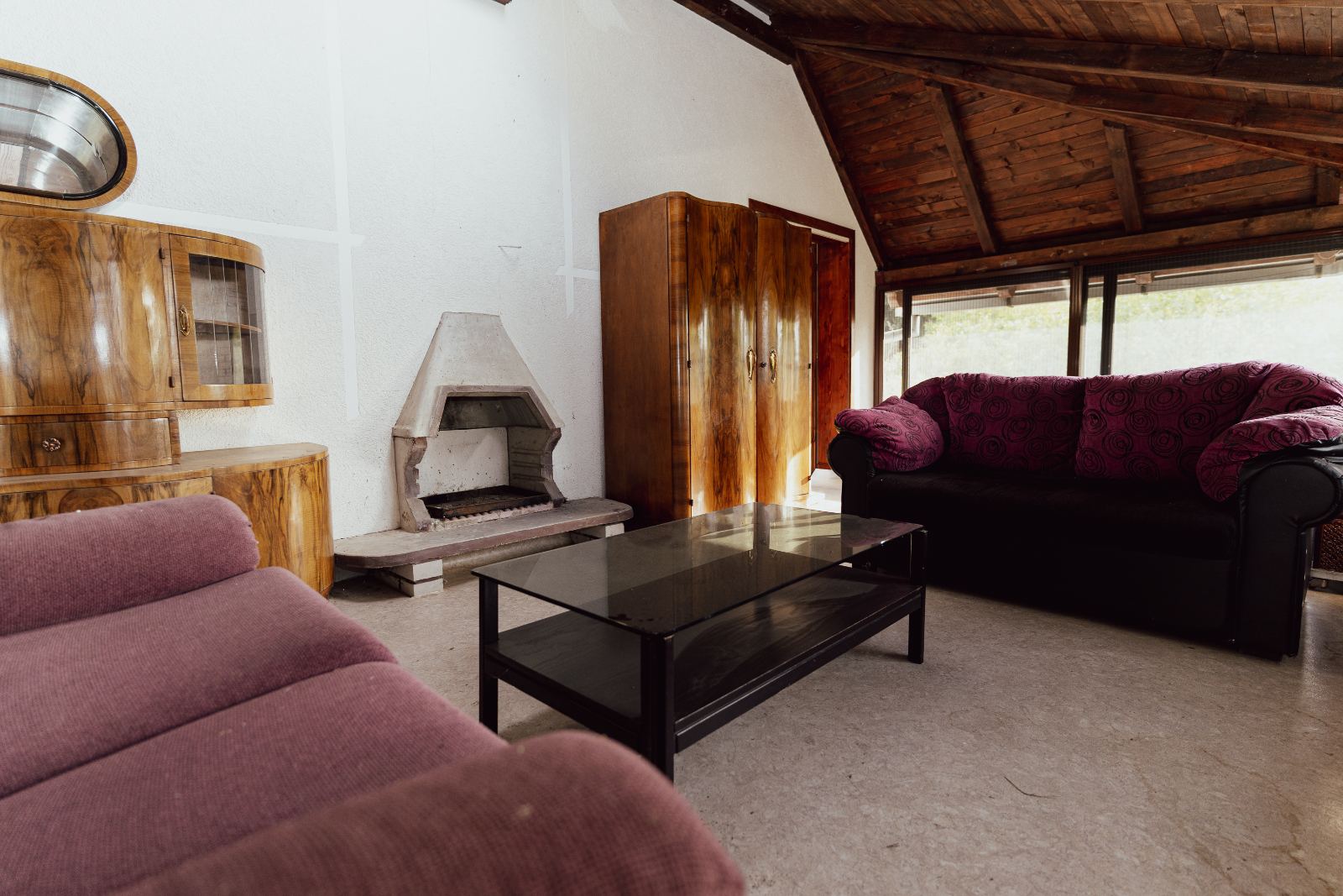 Kuca i veliki plac na Popovici 5