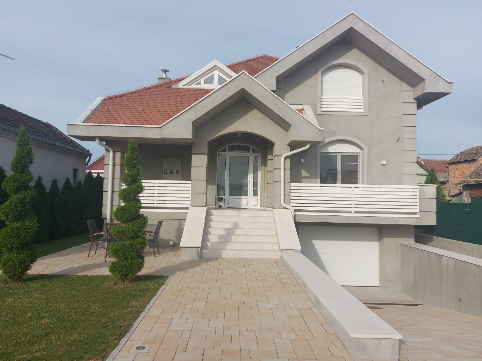 Nova LUX kuca centar Indjije top lokacija 5