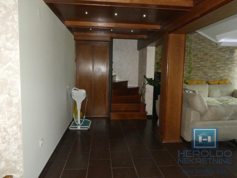 Lux stan sa galerijom, Akva park 4