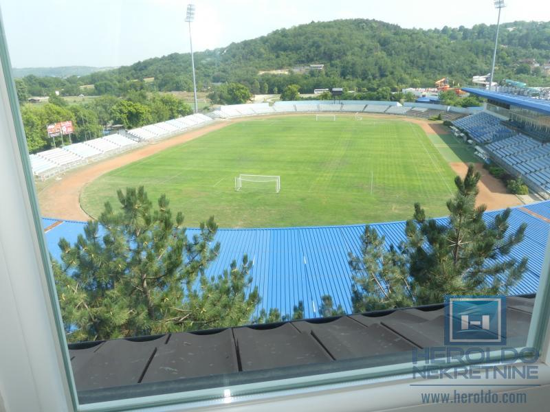 Lux stan sa galerijom, Akva park 8