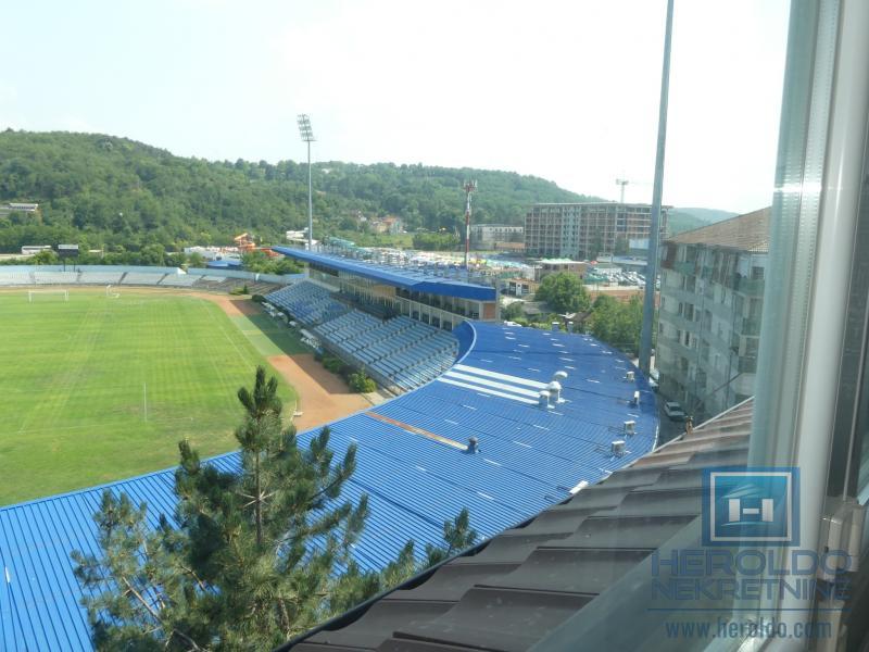 Lux stan sa galerijom, Akva park 9