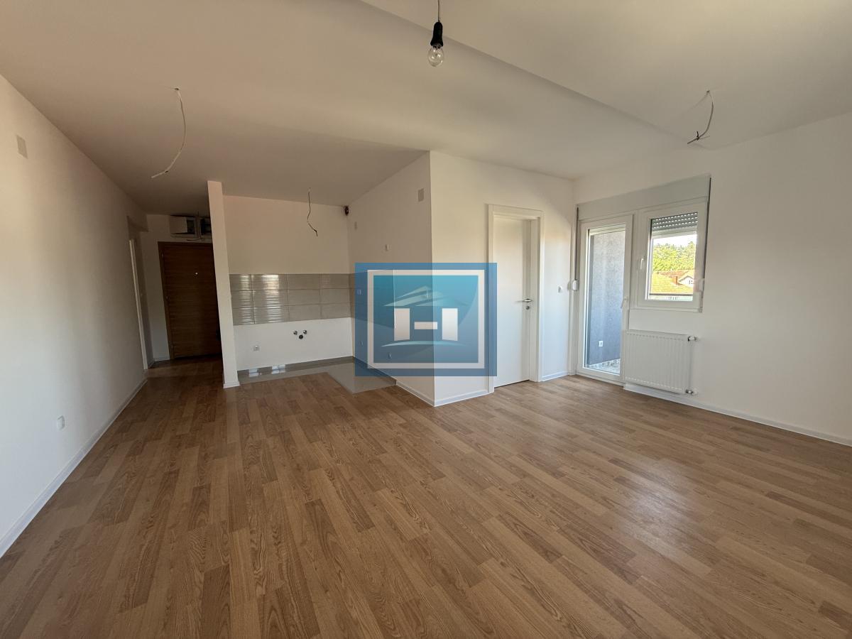 NA PRODAJU – Stan u novogradnji, idealan za život ili investiciju! 1