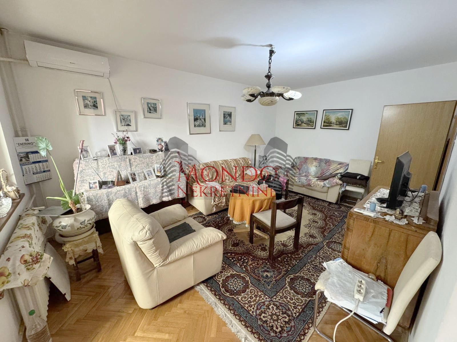 Trosoban stan kod Palilulkse pijace, Episkopska ulica  3