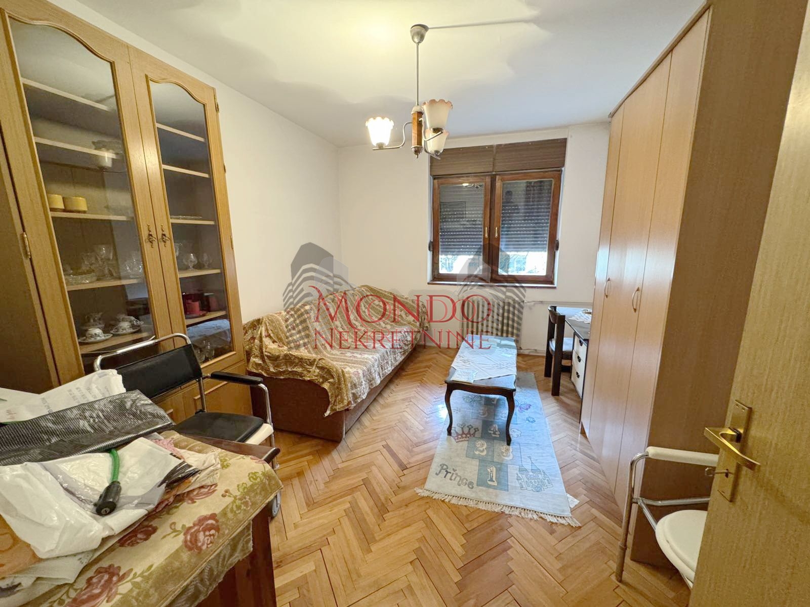 Trosoban stan kod Palilulkse pijace, Episkopska ulica  12