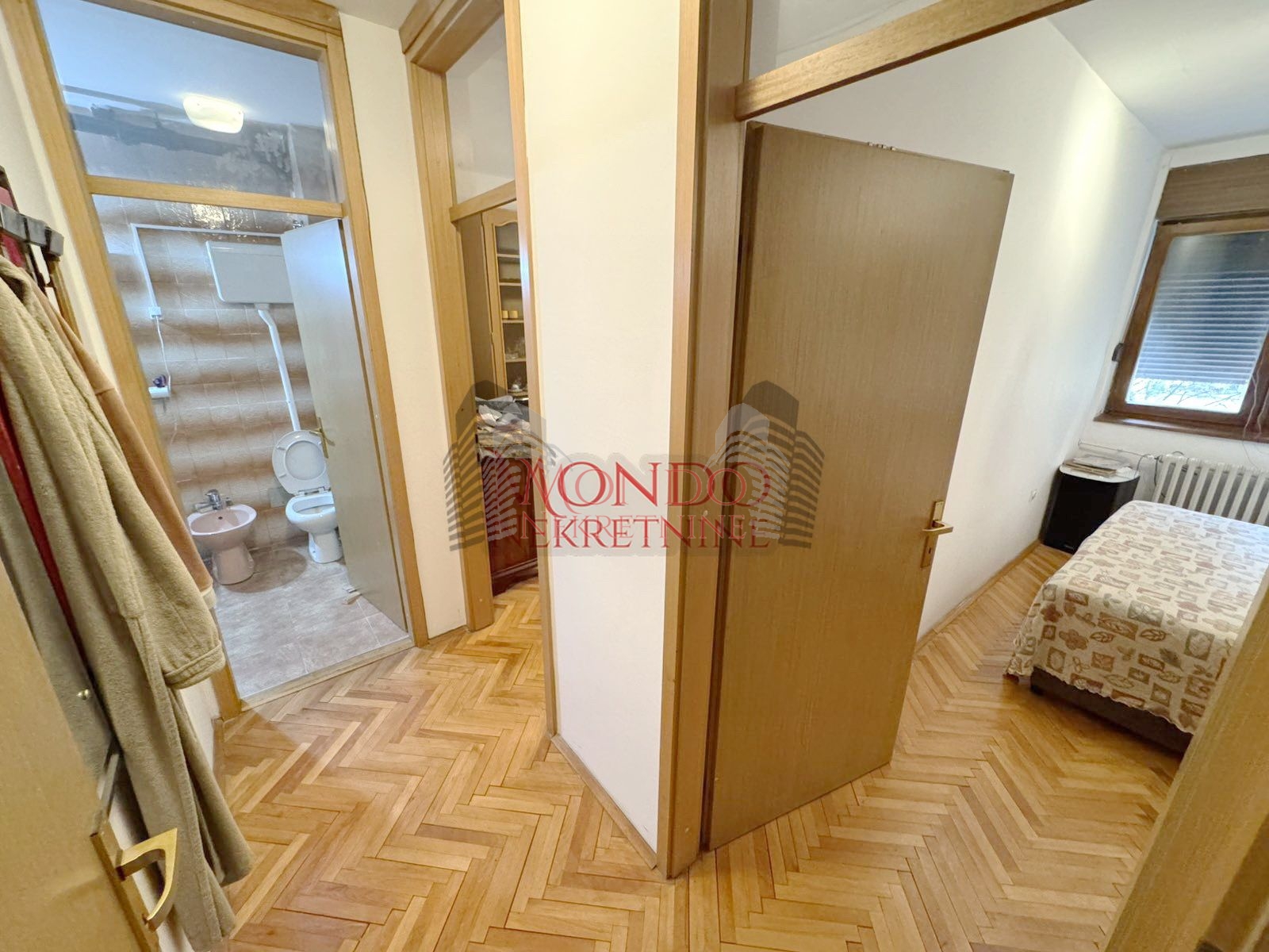 Trosoban stan kod Palilulkse pijace, Episkopska ulica  9