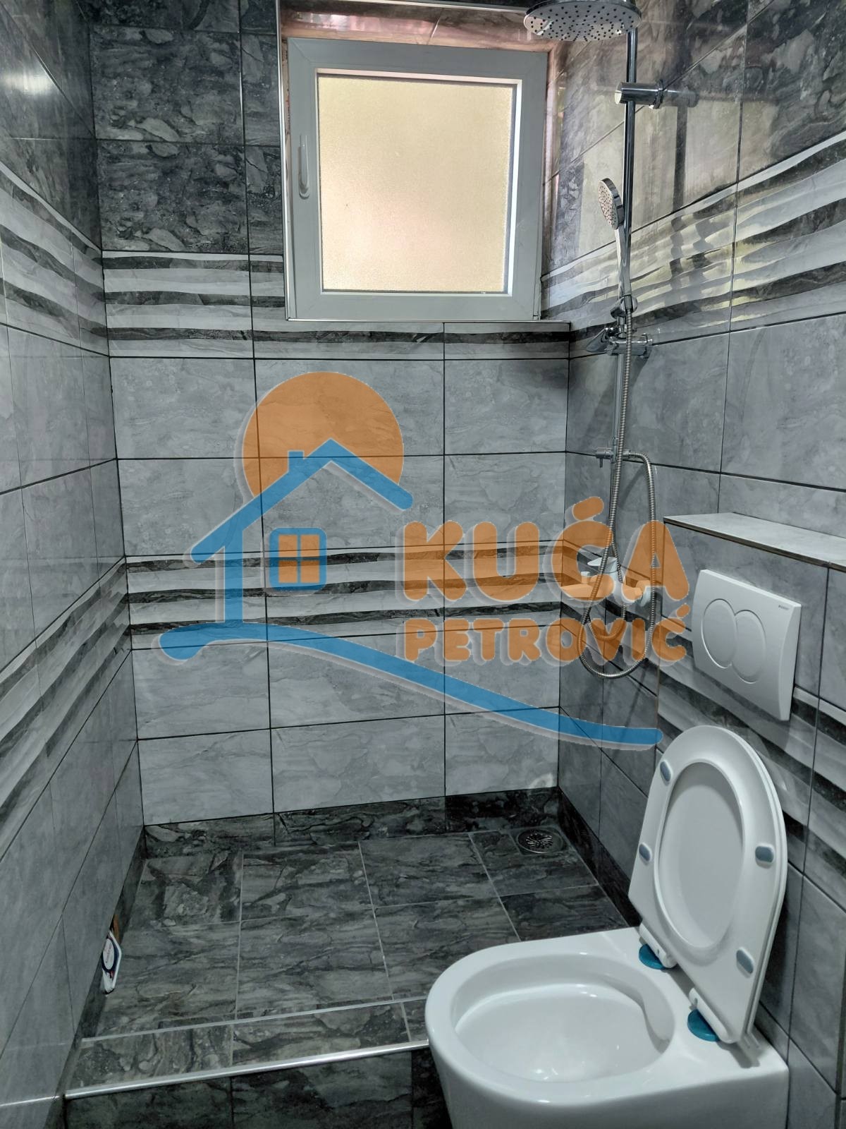 Trosoban stan, 70 m2, Kičevo, Vardarska ID: i-014829 13