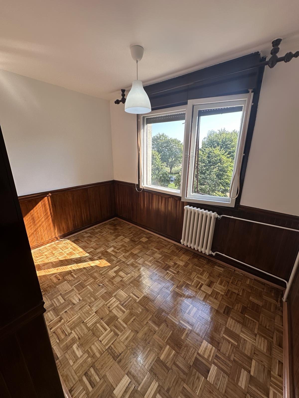 Prodajem stan u Sremcici Tomasa Edisona 4