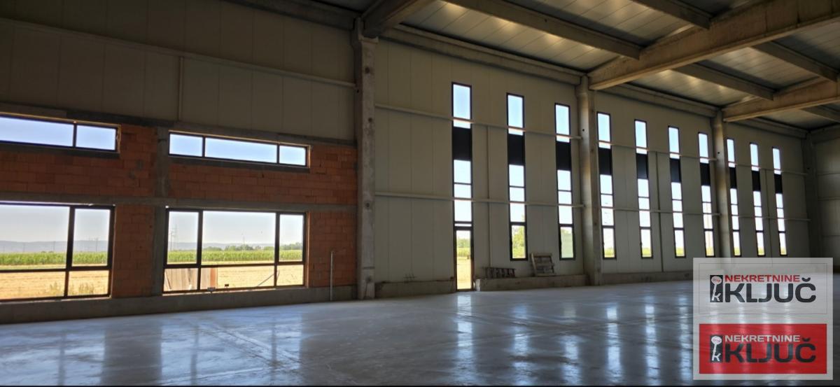 ČENEJ IZDAJE SE VIŠENAMENSKA HALA 11