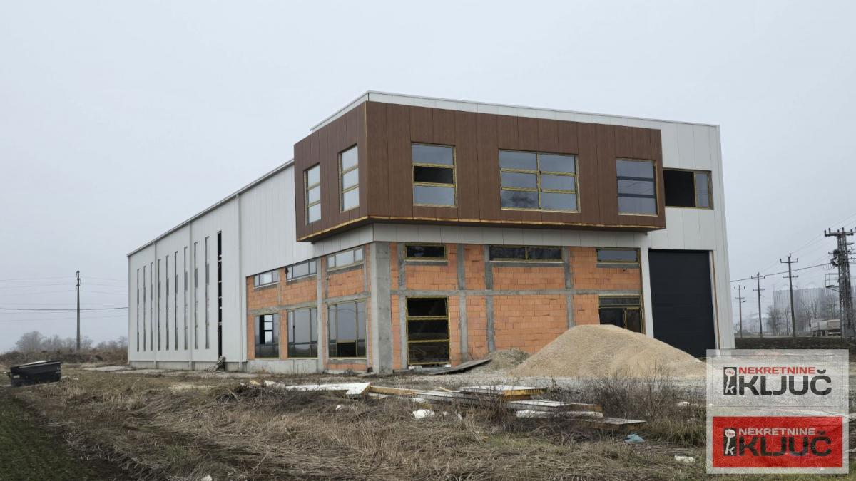 ČENEJ IZDAJE SE VIŠENAMENSKA HALA 2