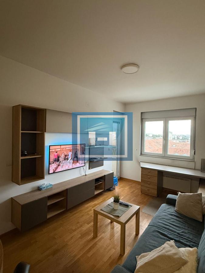 Zvezdara - Lux namešten stan 30 m² sa parkingom 1