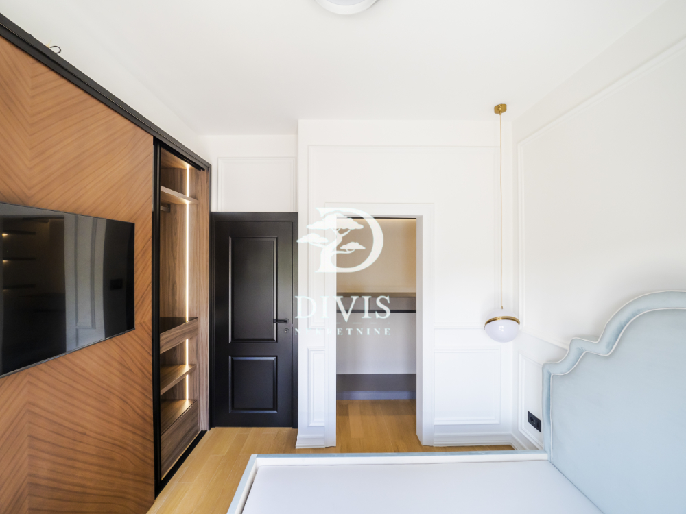 Namešten 3 0 stan  Atria Residences  90m2  garažno 3