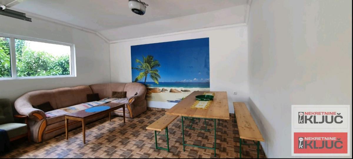 BANSTOL IZDAJE SE VIKENDICA 13