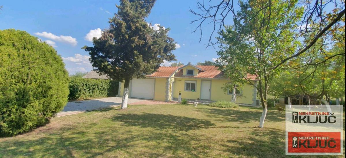 BANSTOL IZDAJE SE VIKENDICA 23