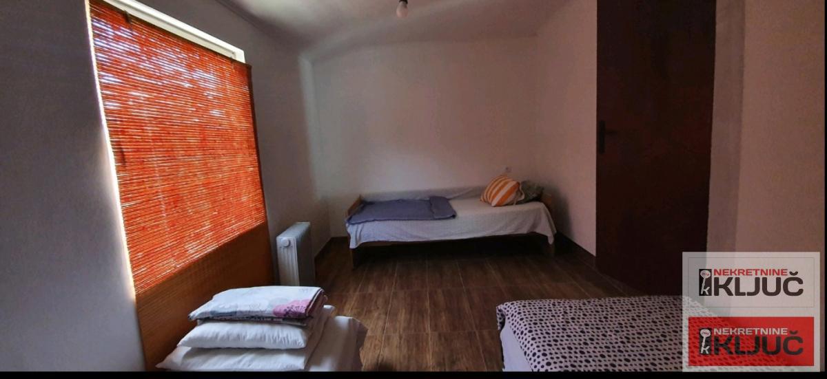 BANSTOL IZDAJE SE VIKENDICA 7