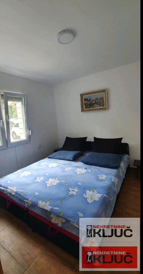 BANSTOL IZDAJE SE VIKENDICA 9