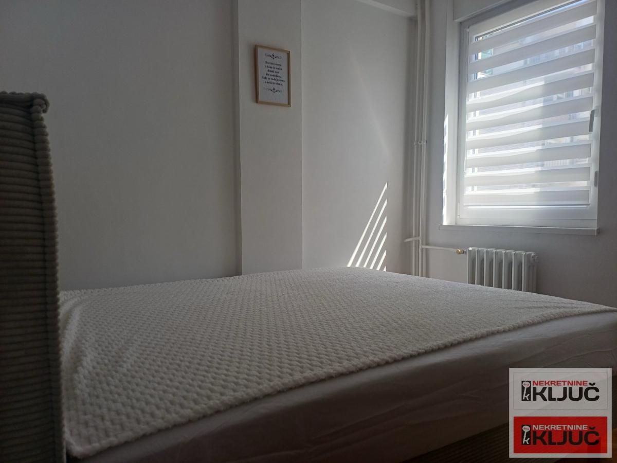 BULEVAR OSLOBOĐENJA IZDAJE SE DVOSOBAN NAMEŠTEN STAN 4
