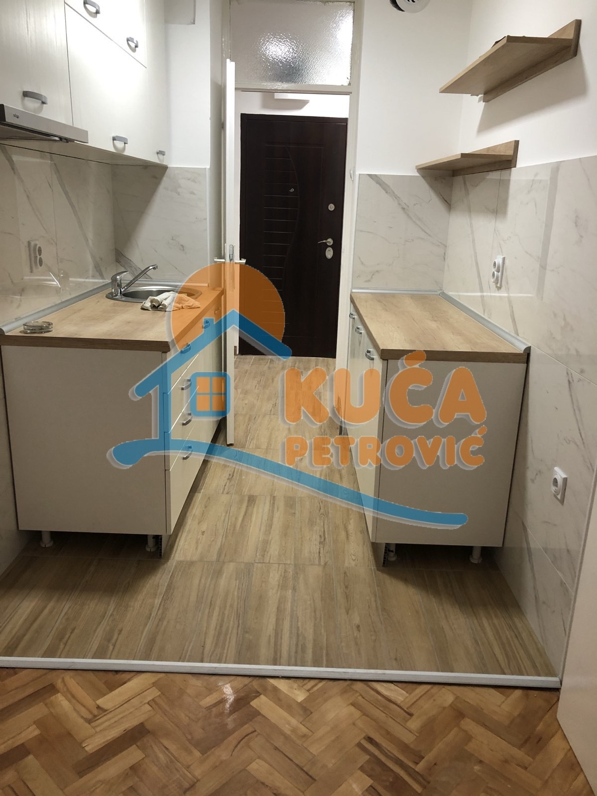 Lokal, 45 m2, Crveni Pevac, Bulevar dr Zorana ID: i-014845 4