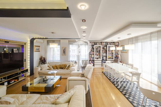 Izdajemo lux 4 0 stan sa garažom  Blok 19a  139m2 1