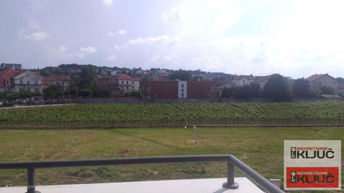 SREMSKA KAMENICA-MIŠELUK IZDAJE SE TROSOBAN DELIMIČNO OPREMLJEN STAN 13