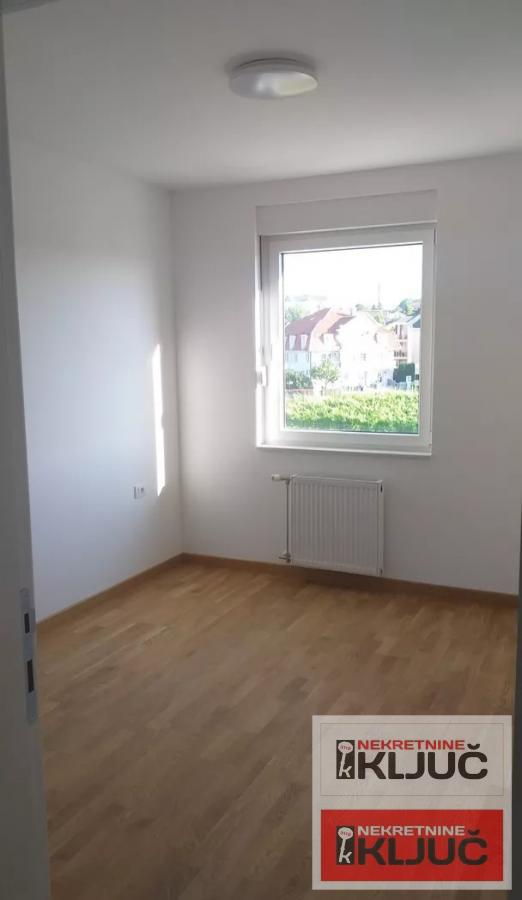 SREMSKA KAMENICA-MIŠELUK IZDAJE SE TROSOBAN DELIMIČNO OPREMLJEN STAN 4