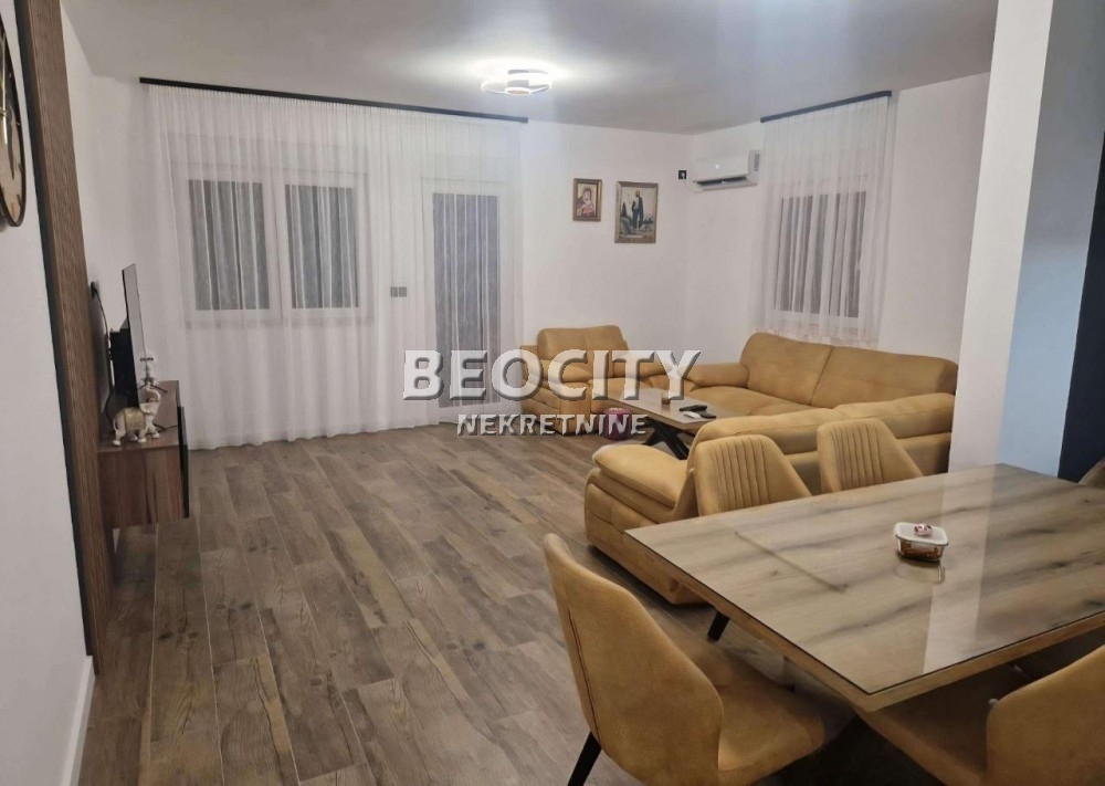 Trosoban stan, 90 m2, Novo naselje, Slobodana Selenića ID: 123145 1