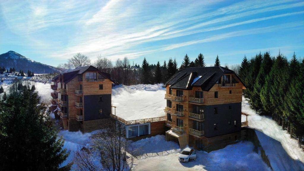 Apartman na Kopaoniku 35m2 Chalet vrhovi Kopaonika 1 sprat parking uknjizeno 1