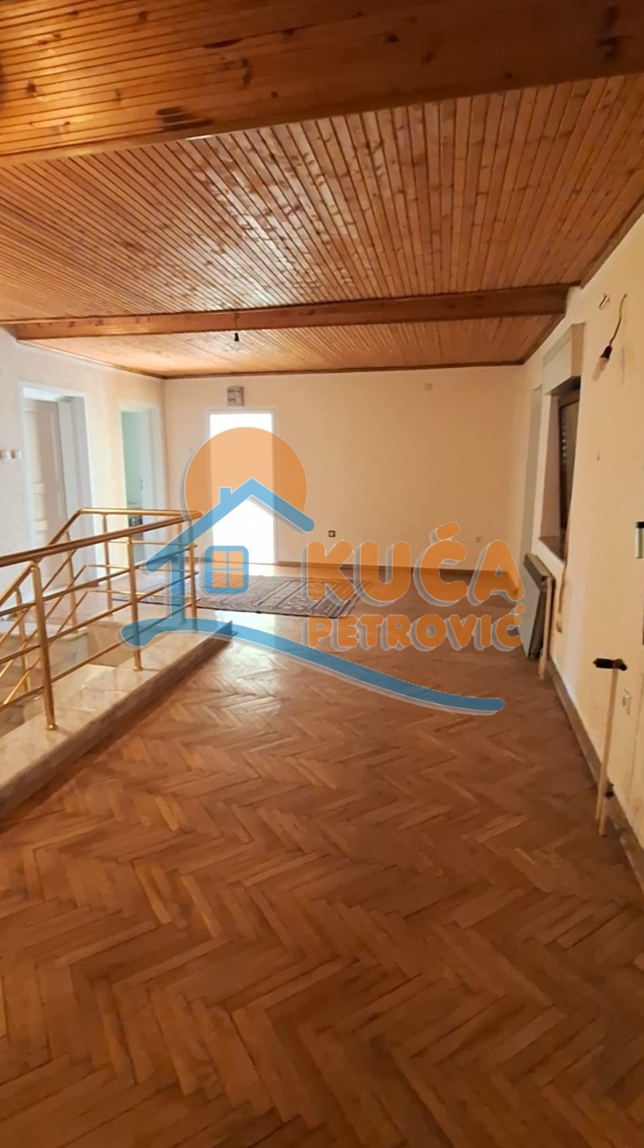četvorosobna kuća, 270 m2, Cara Lazara ID: p-014868 11