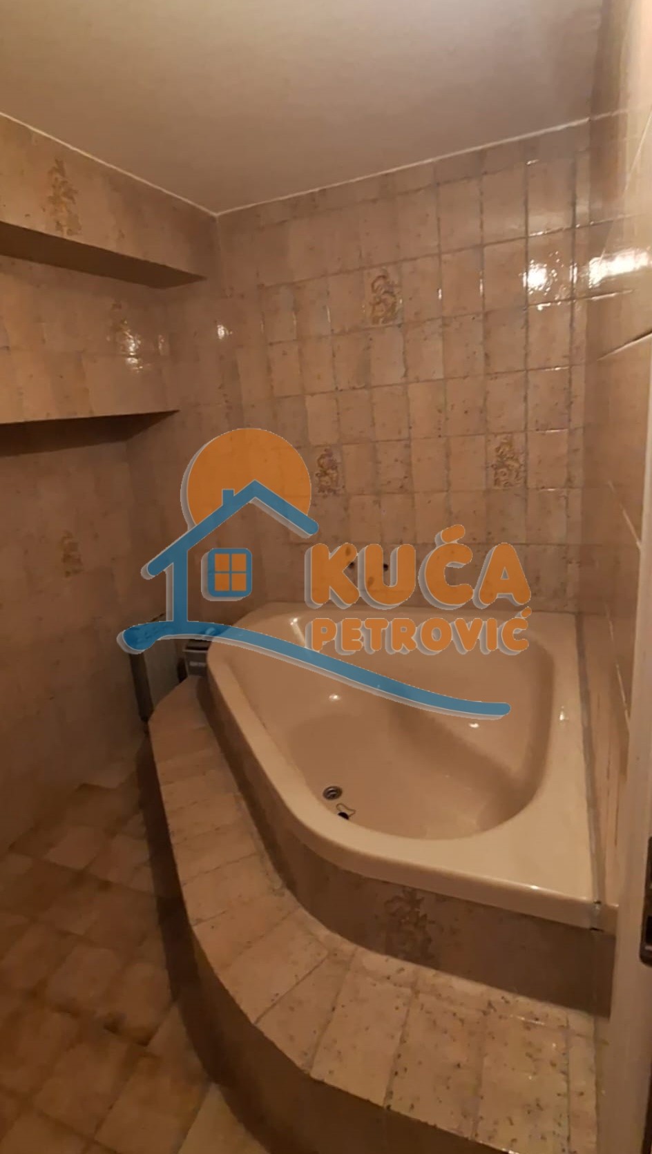 četvorosobna kuća, 270 m2, Cara Lazara ID: p-014868 21
