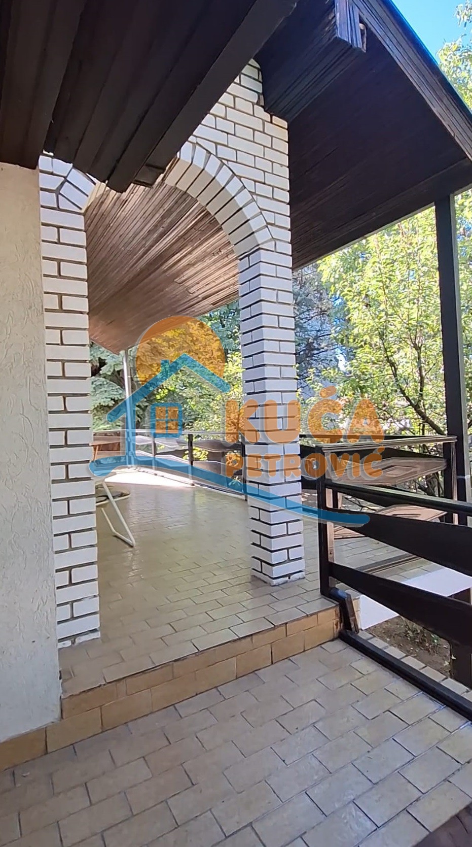 četvorosobna kuća, 270 m2, Cara Lazara ID: p-014868 25