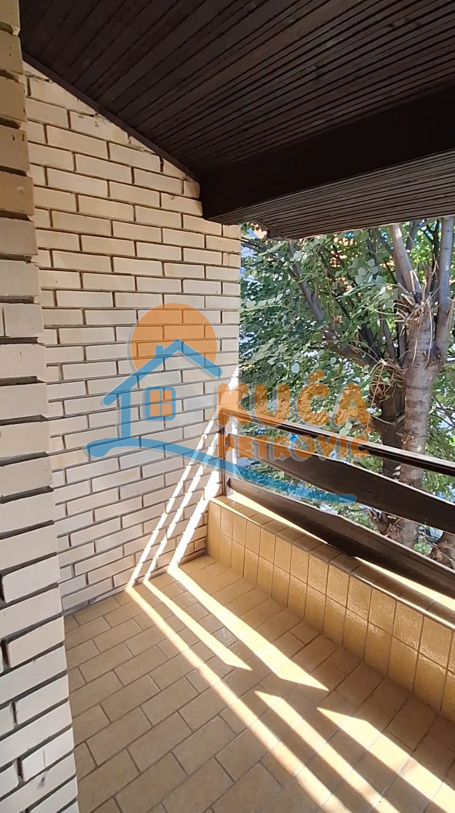 četvorosobna kuća, 270 m2, Cara Lazara ID: p-014868 26