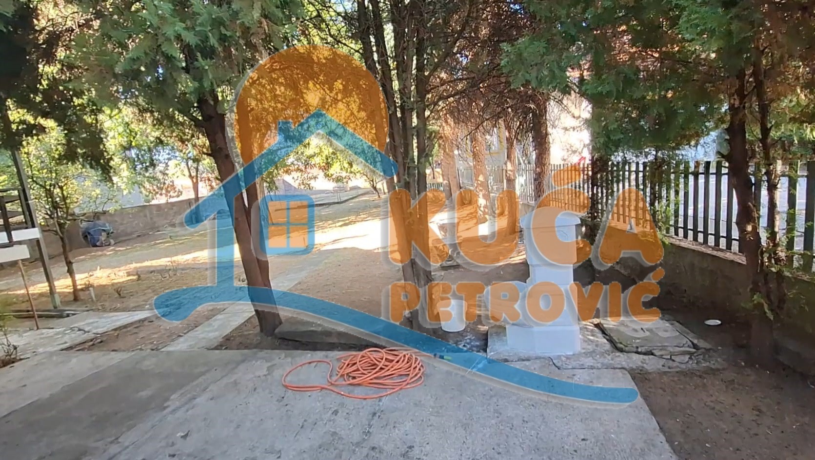 četvorosobna kuća, 270 m2, Cara Lazara ID: p-014868 4