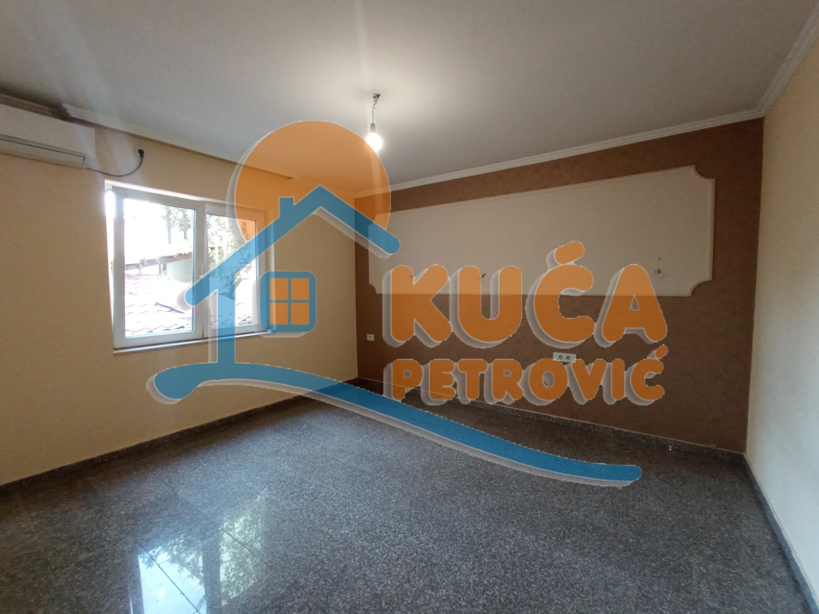 Lokal, 70 m2, Centar, Jeronimova ID: i-014862 1